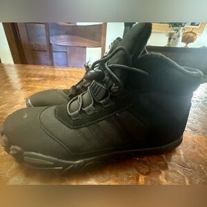 Hike Footwear Casper Pro Non slip Waterproof Winter Barefoot boot  EU 37, NWT